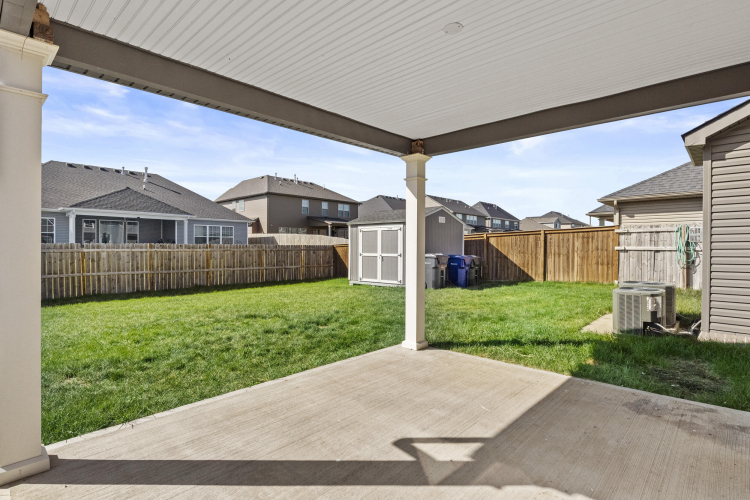 Listing Image 5