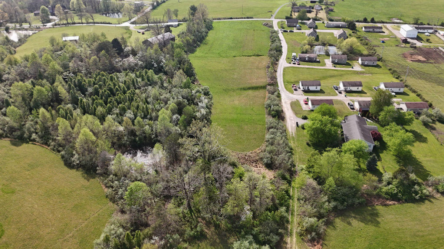 Listing Image 4