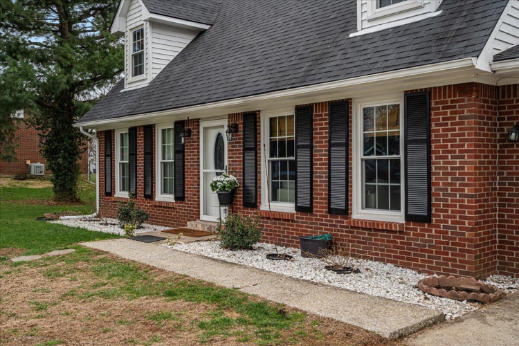 Listing Image 5