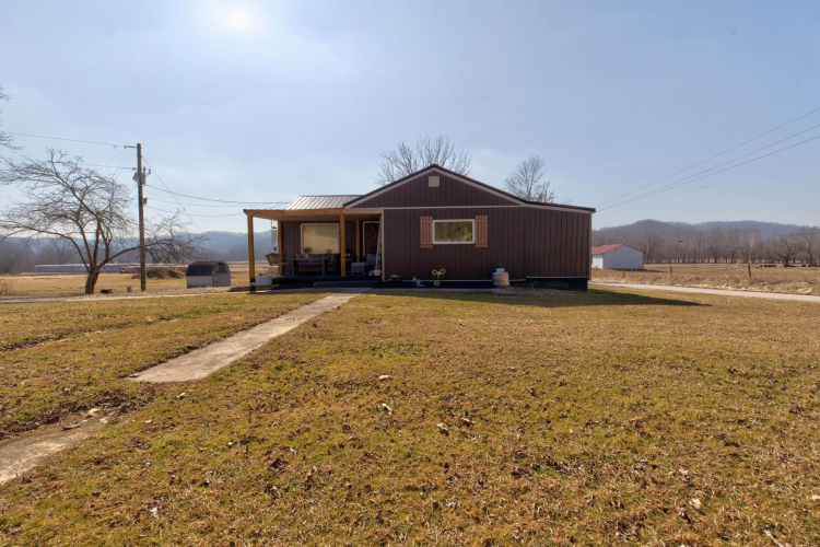 Listing Image 4