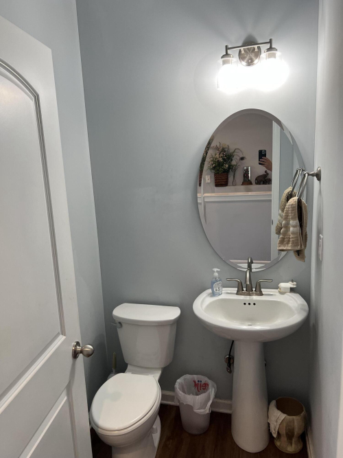 Listing Image 6