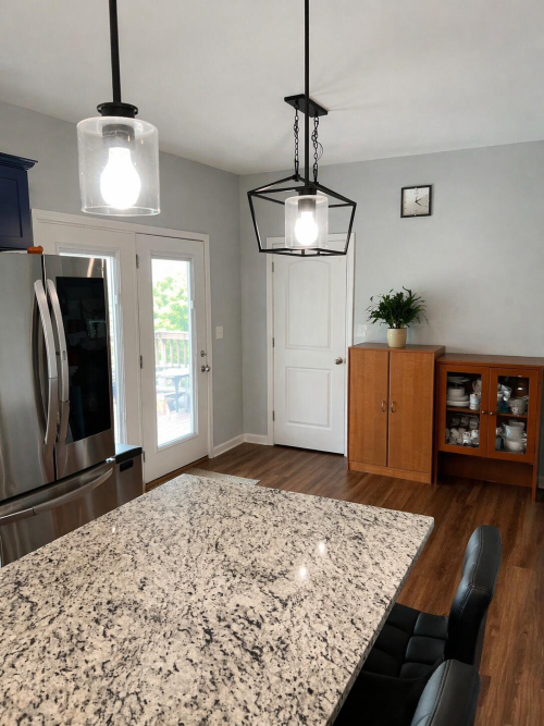 Listing Image 8
