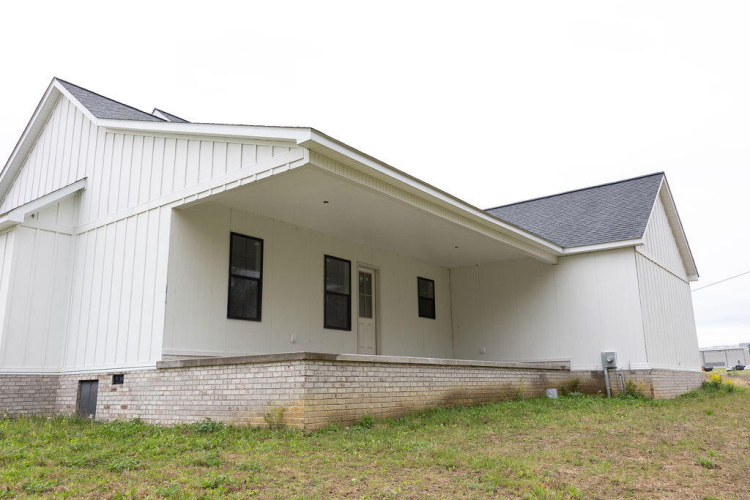 Listing Image 7