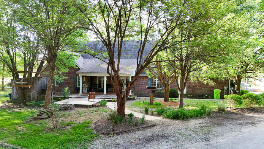 Listing Image 2