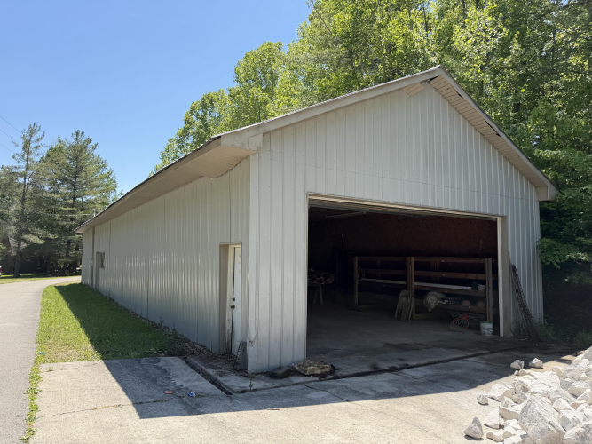 Listing Image 83