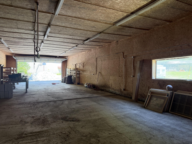 Listing Image 85
