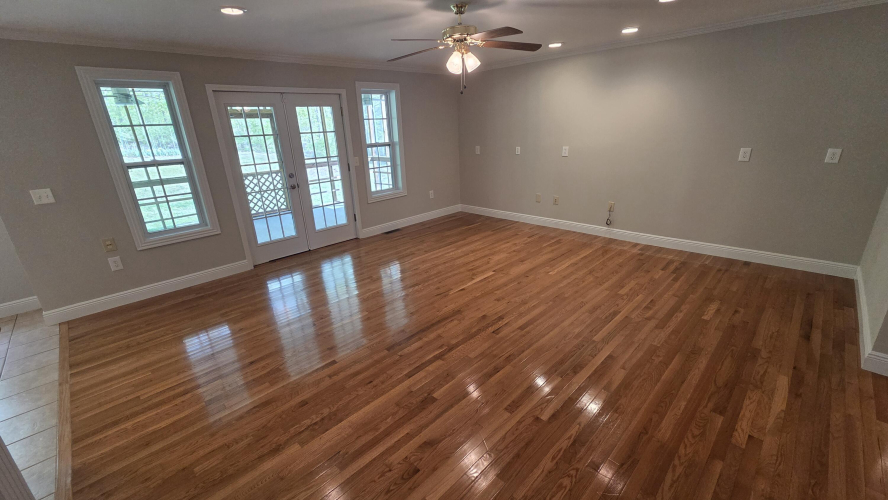 Listing Image 20