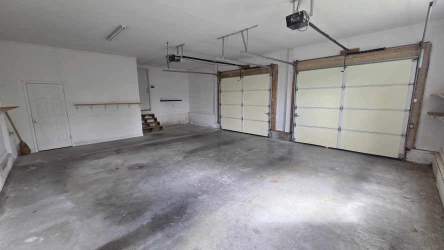 Listing Image 41