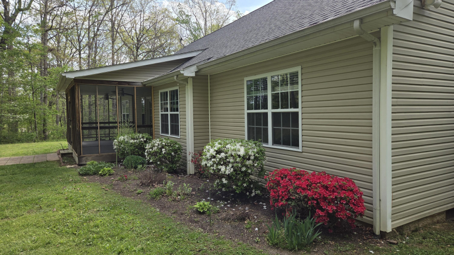 Listing Image 9