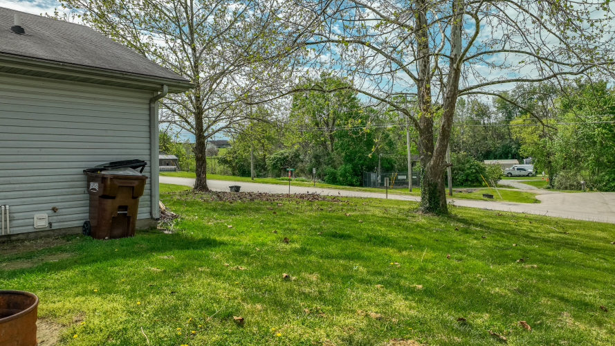 Listing Image 13