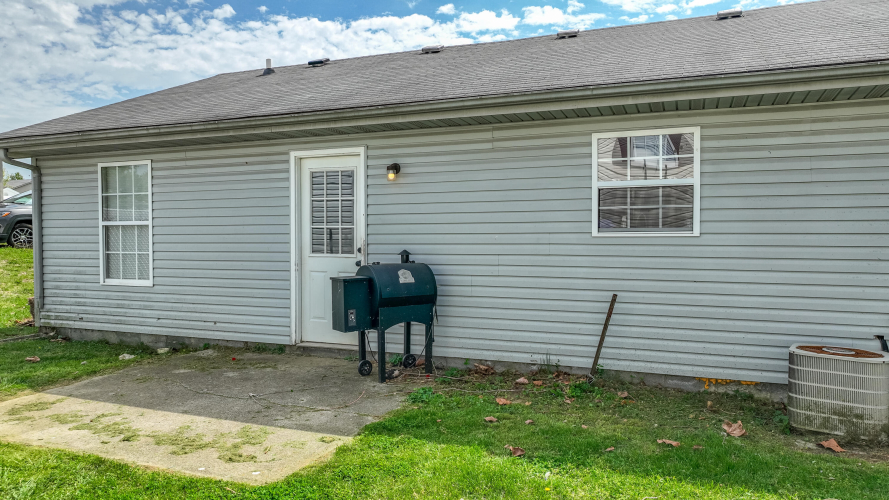 Listing Image 6