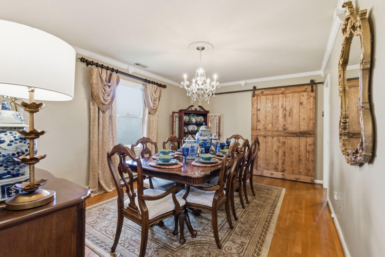 Listing Image 15