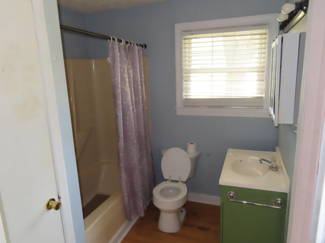 Listing Image 16