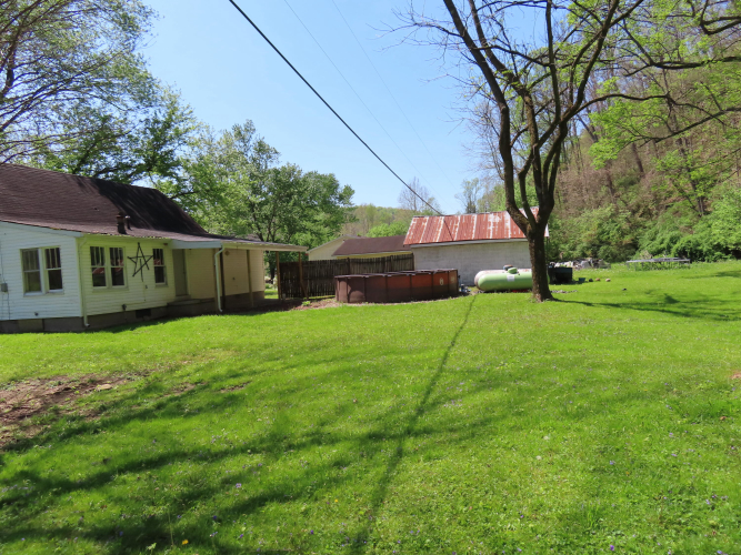 Listing Image 6