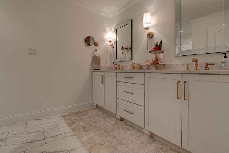 Listing Image 58