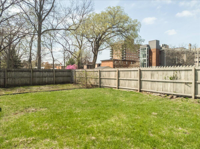 Listing Image 27