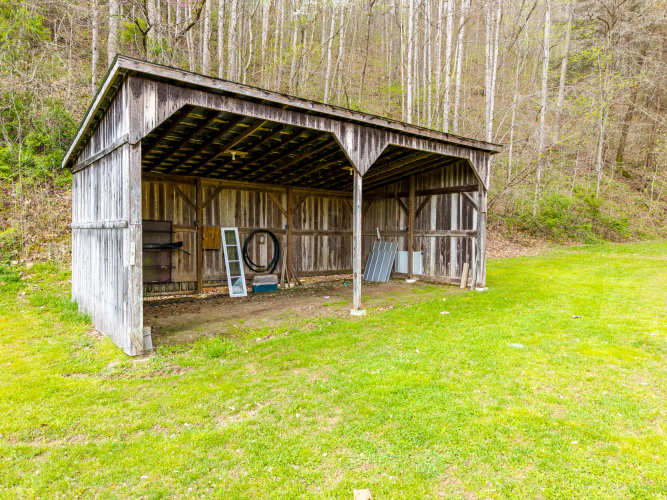 Listing Image 12