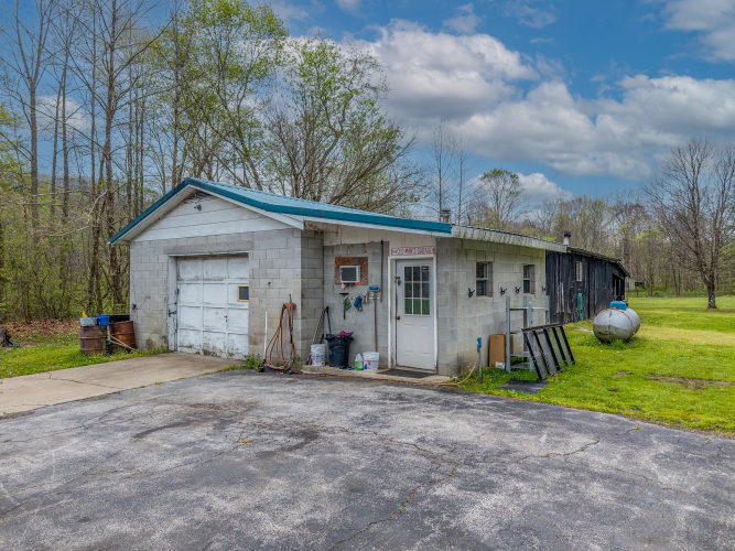 Listing Image 46