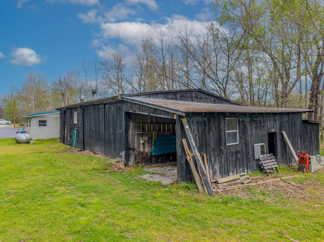 Listing Image 47