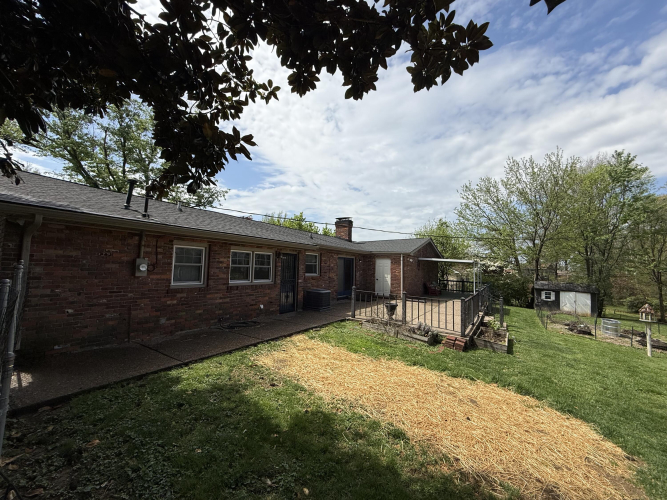 Listing Image 8