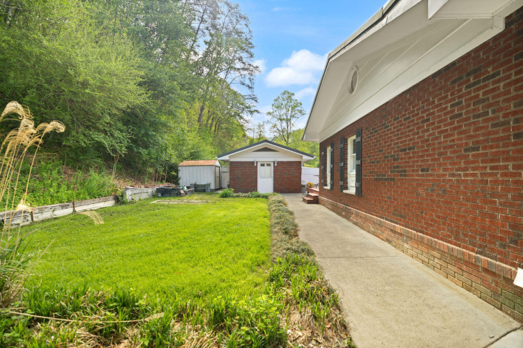 Listing Image 58