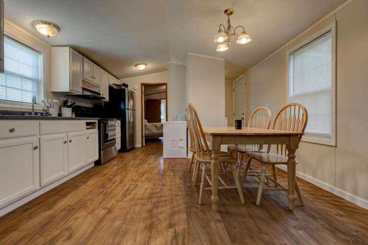 Listing Image 13