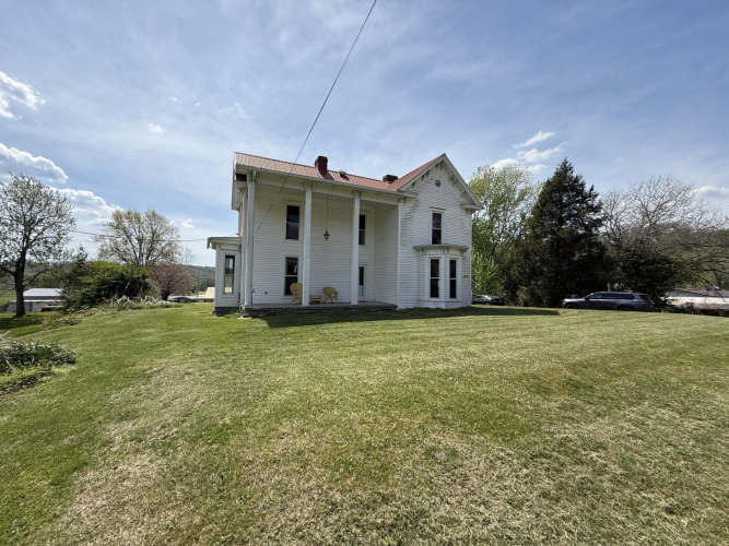 Listing Image 3