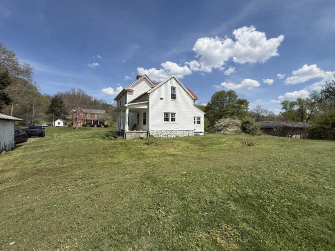 Listing Image 10