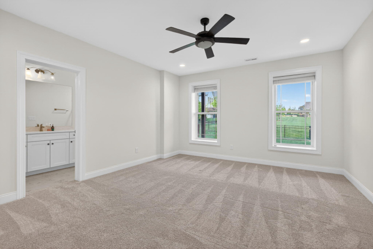 Listing Image 64