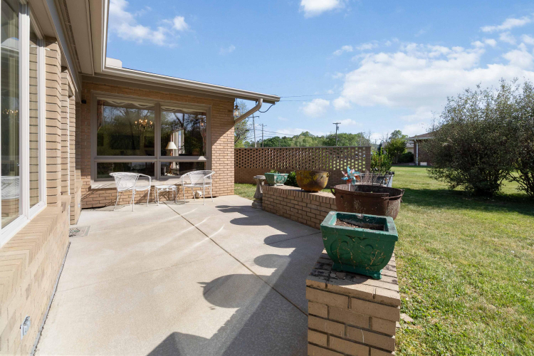 Listing Image 53