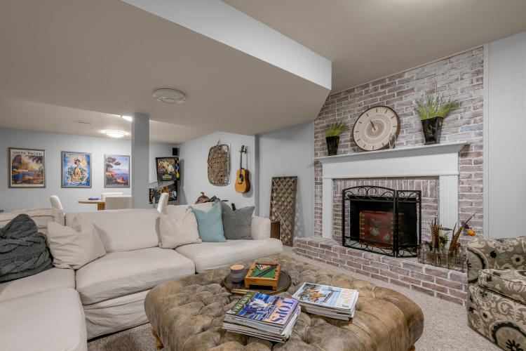 Listing Image 52