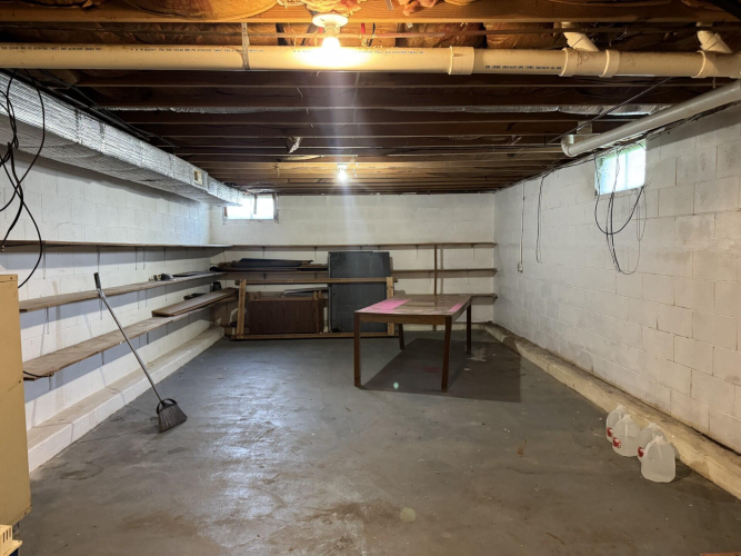 Listing Image 53