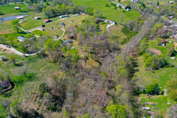 Listing Image 19
