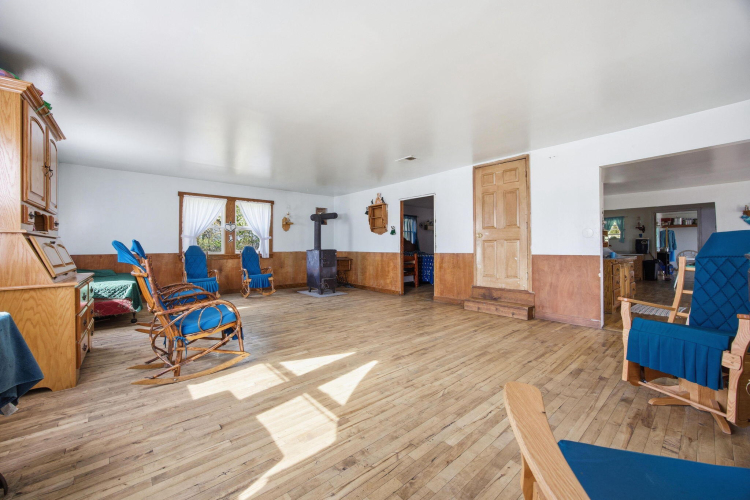 Listing Image 25