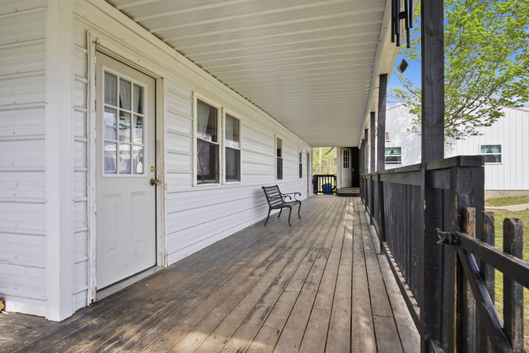 Listing Image 51