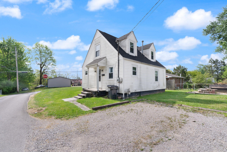 Listing Image 6