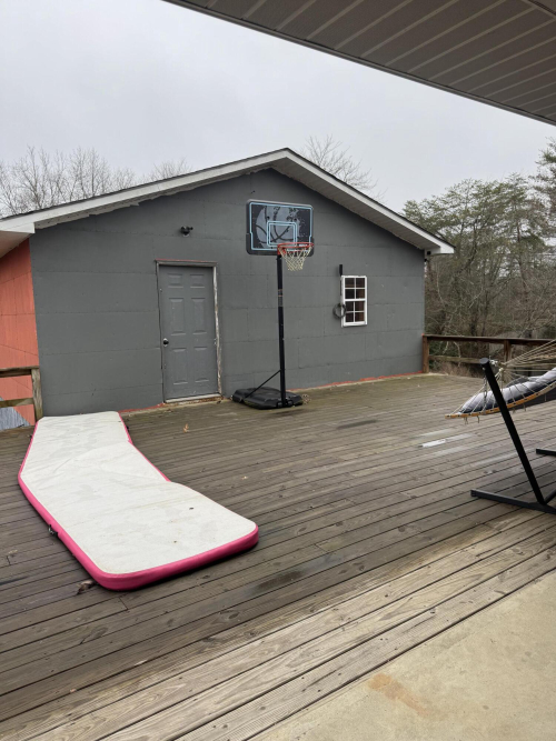 Listing Image 18