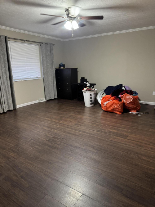 Listing Image 27