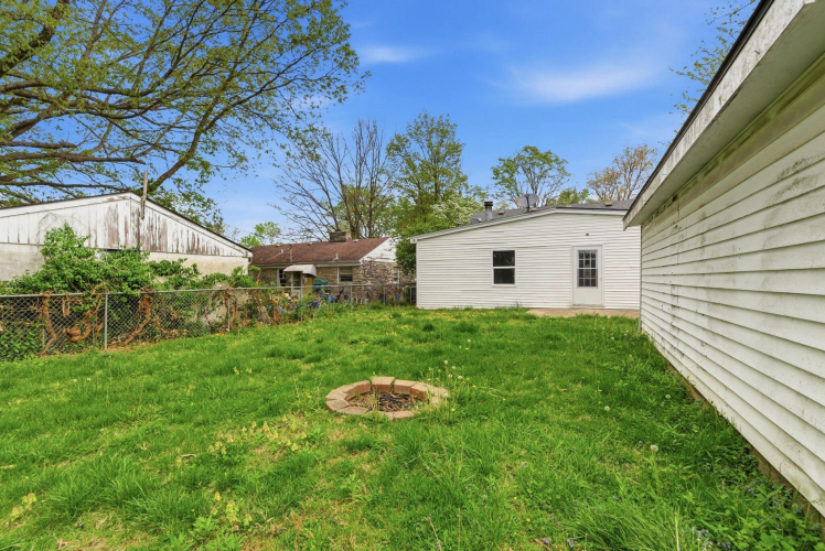 Listing Image 36