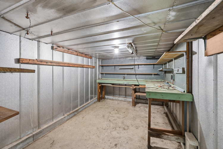 Listing Image 27