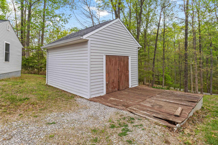 Listing Image 44