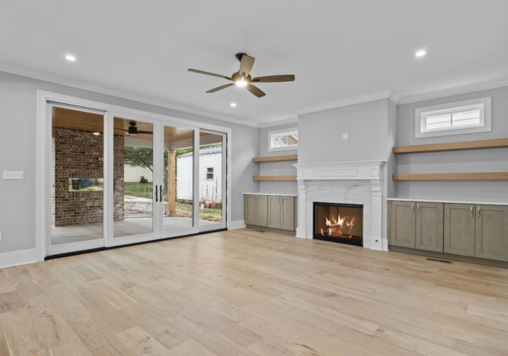 Listing Image 12