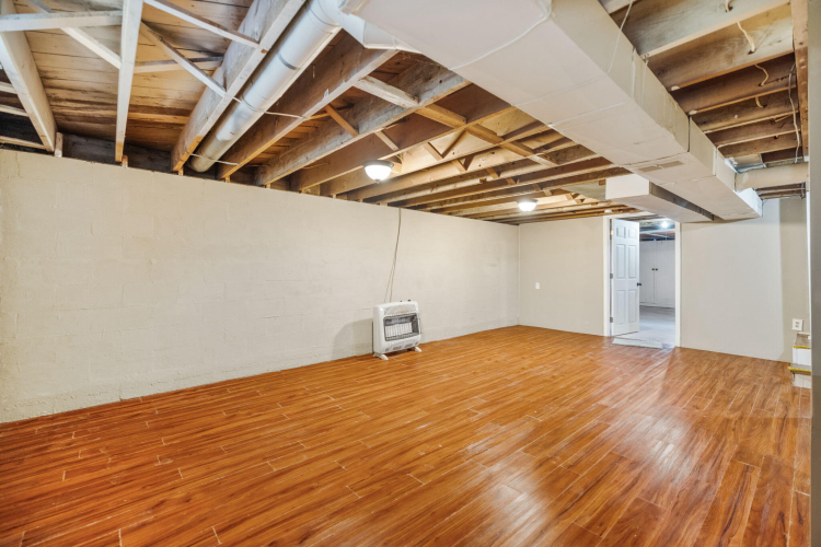 Listing Image 33