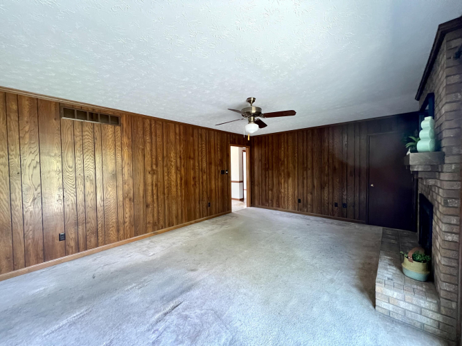 Listing Image 27