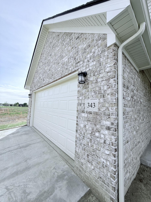 Listing Image 24
