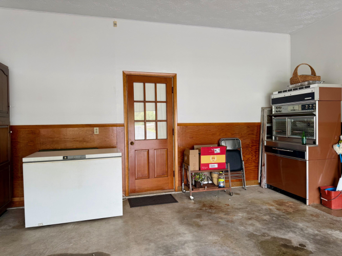 Listing Image 47