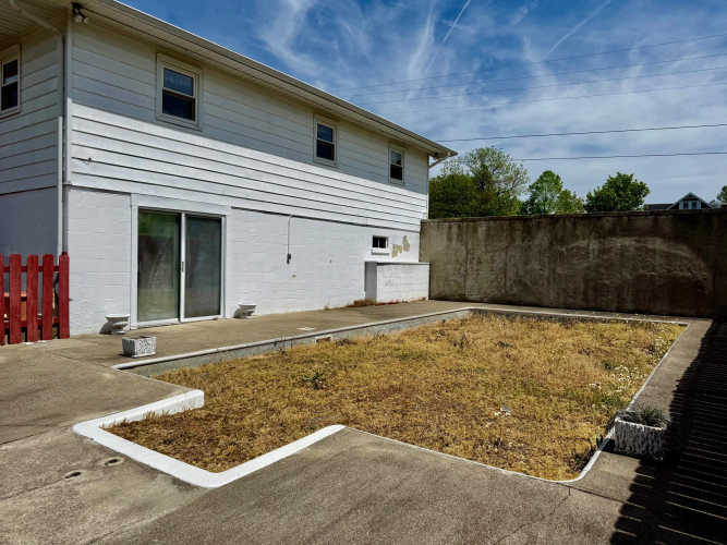 Listing Image 57