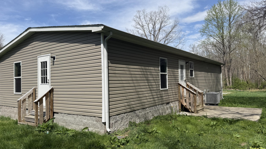 Listing Image 6