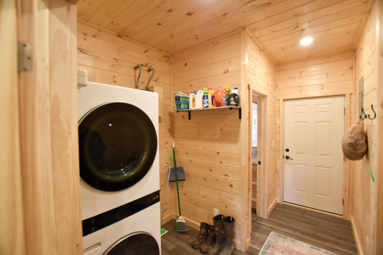 Listing Image 13