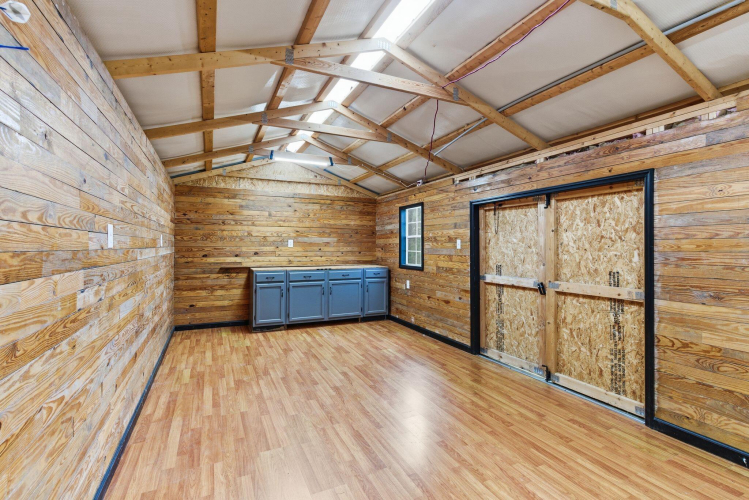 Listing Image 52